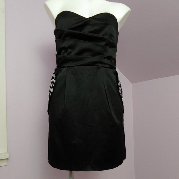 Strapless Dress w/pockets - Picture 1 of 4